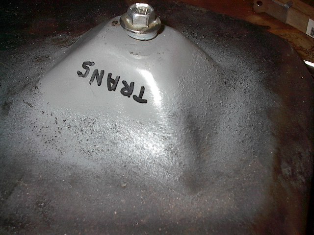 Same drain plug size as the oil pan for simplicity