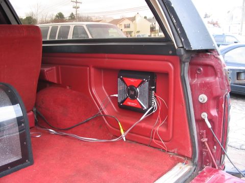 1989 Ford Bronco - mounting location for the power amp