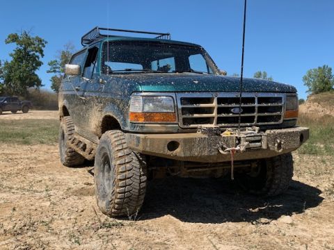 1996 Ford Bronco - This 1996 Ford Bronco is covered in mud after an off-road excursion.