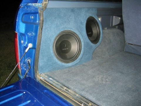 1989 Ford Bronco - Done. 2 Diamond Audio 10's.