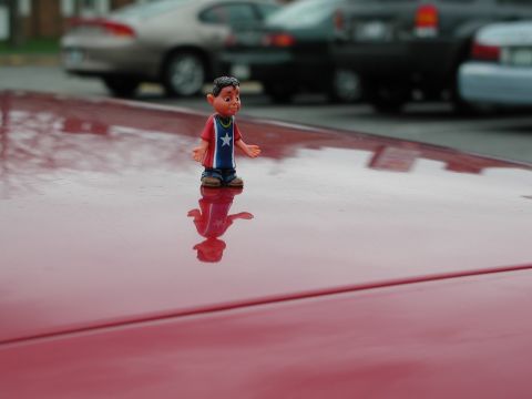 1992 Ford Taurus - Hey, there's a homie doode on my trunk. He doesn't belong there...