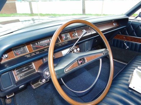 1969 Mercury Marquis - Steering wheel with wood-tone