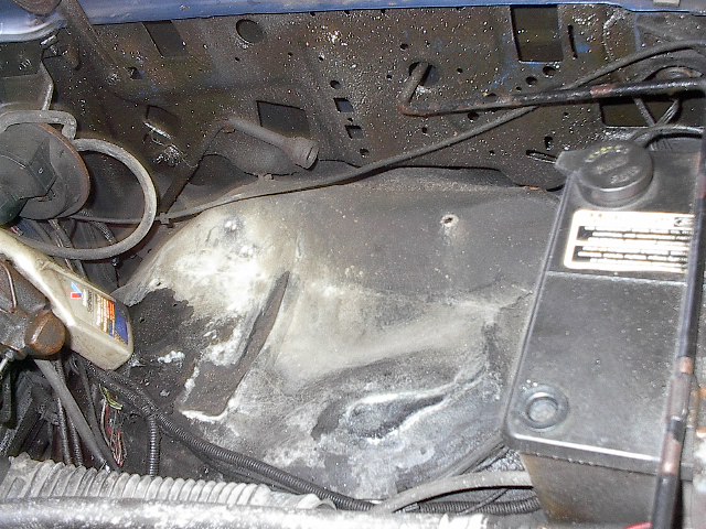 Makes for a whole lotta room on the earliest fuel injected Broncos