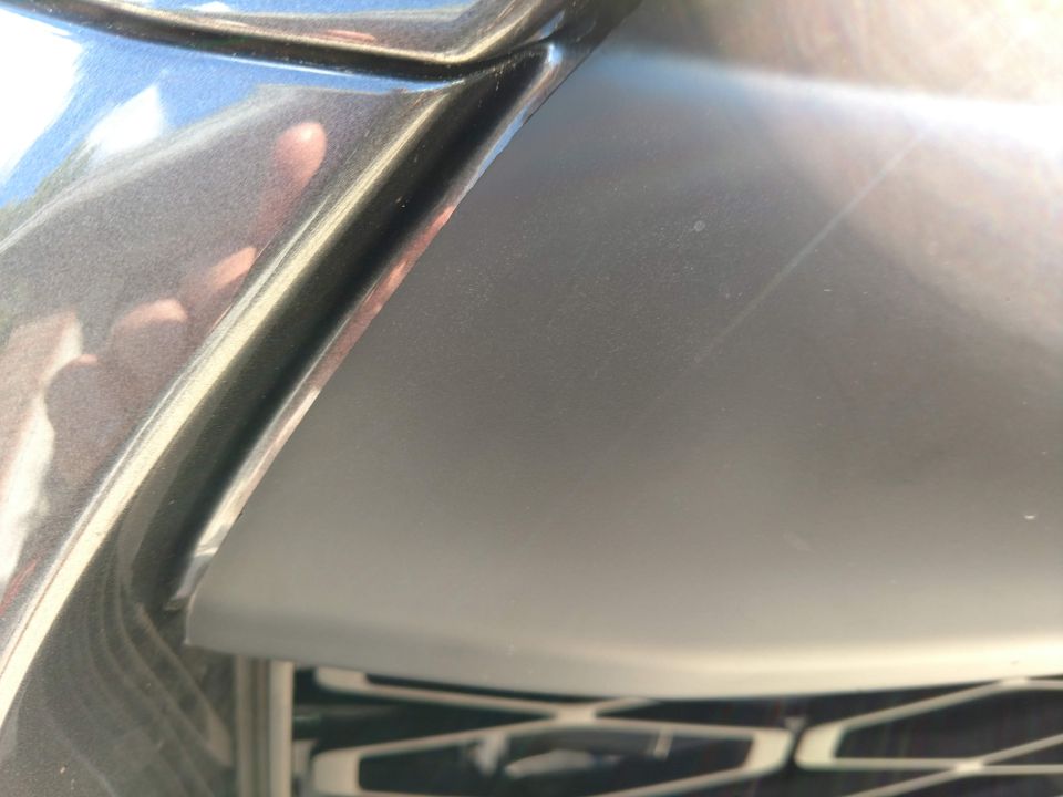 Another shot of the grill cover gap on the cartrimhome unit.