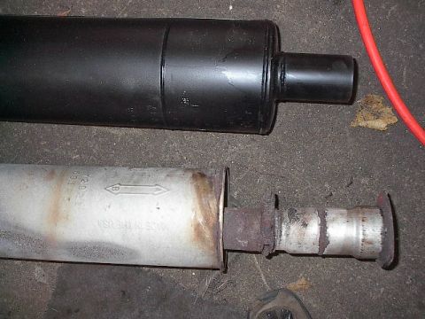 1986 Ford Bronco - Welded universal truck 2 1/2" muffler vs crimped construction 2 1/4" POS