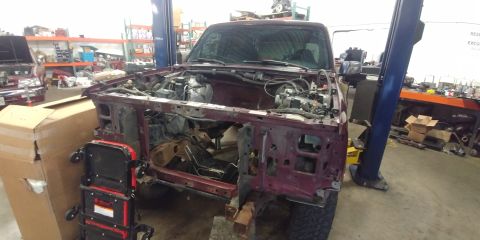 1996 Ford Bronco - 20191023 - Engine, transmission, driveshaft, exhaust, fuel tank and lines, and radiator all stripped out.