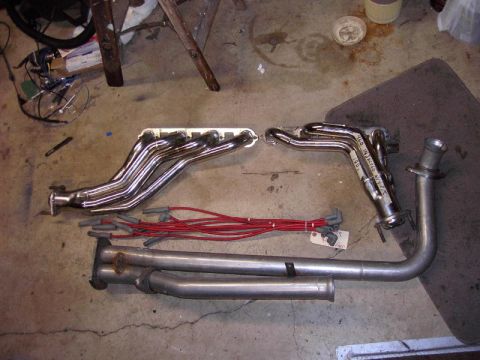 1980 Ford Bronco - my new find... found some new headers for my 460 efi... BBK performance headers and y pipe never used for $100 the only problem with them i…