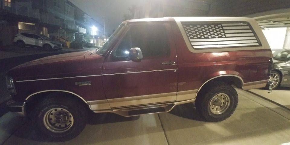20191002 - Installing a decal I got from Etsy on the hard top windows right before I have to drop it off at the shop for the 4bt swap. It's the wrong decal I realized after I applied it, and the wrong color. Also, it's pretty hard to apply a large decal with no bubbles. Good practice, I guess.