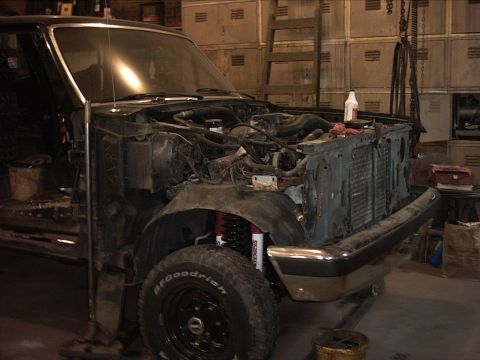 1989 Ford Bronco - Front end apart, ready for new fenders
