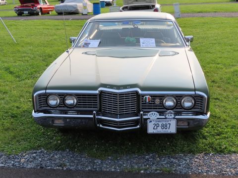 1972 Ford Galaxie photo