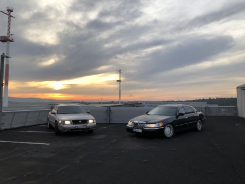1999 Lincoln Town Car photo