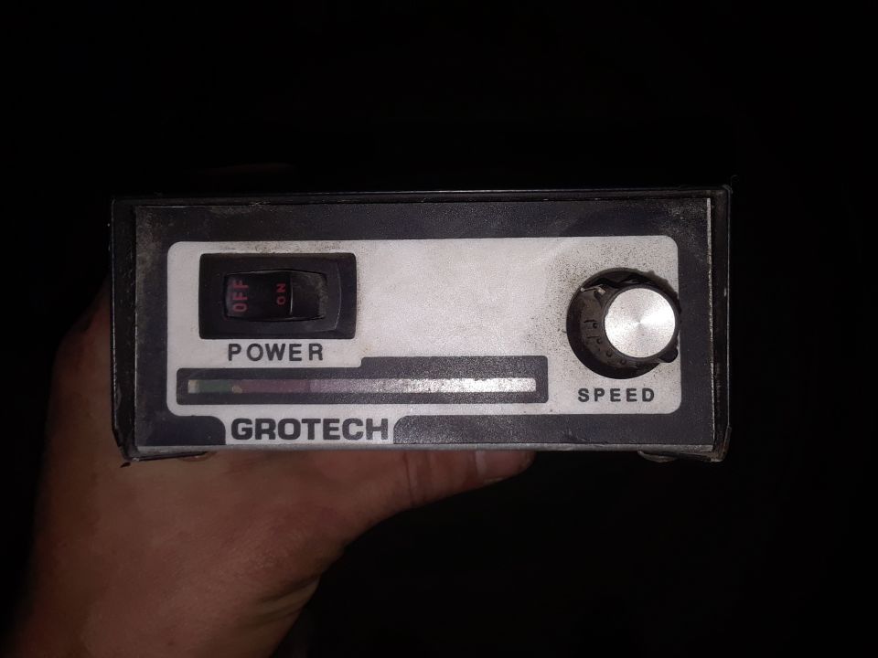 Grotech speed controller with power switch and speed knob