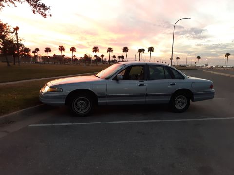 1994 Ford Crown Victoria