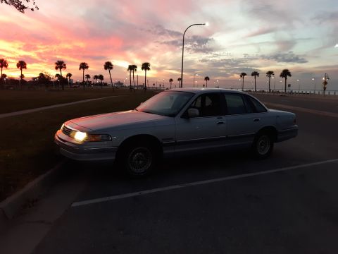 1994 Ford Crown Victoria