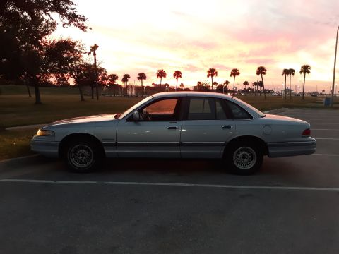 1994 Ford Crown Victoria