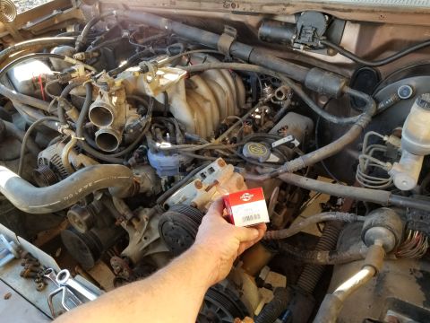 1993 Ford F-250 - The main problem was a ruptured fuel pressure regulator (FPR). IF THE IMAGE IS TOO SMALL, click it. [url=https://www.supermotors.net/regist…