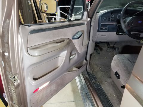 1993 Ford F-250 - Both window motors have the typical bushing failure, resulting in the motors running without the glass moving. But the door panels are NOT…