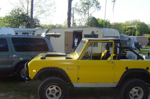 1974 Ford Bronco - Our cabin turned out to be a 1960 trailer that stunk