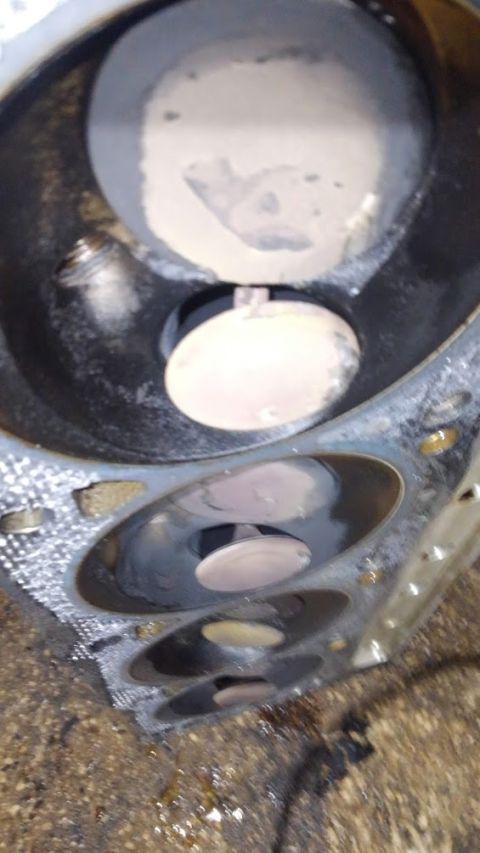 1996 Ford Bronco - 7 of 8 exhaust valves hit the pistons and bent leaving them stuck open. not sure why larger intake valves were ok