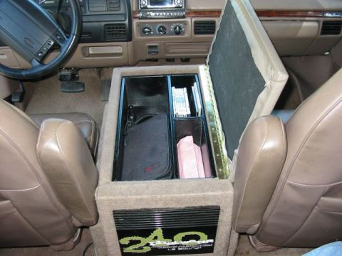 1996 Ford Bronco photo