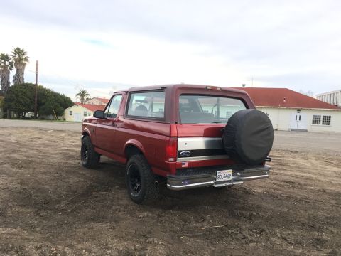 1996 Ford Bronco photo