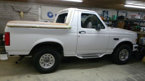 1996 Ford Bronco photo