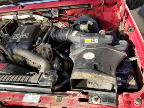 1997 Ford F-250 - After a few wash/rinse cycles, the engine doesn't look bad. IF THE IMAGE IS TOO SMALL, click it.