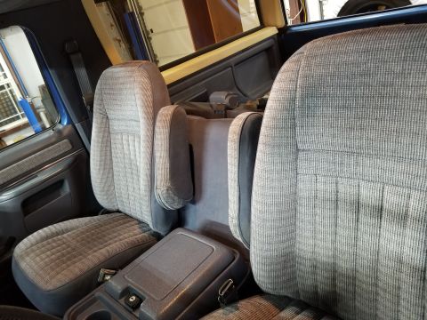 1989 Ford Bronco - The upholstery is in very good condition, and looks original.