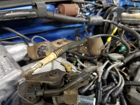 1989 Ford Bronco - When I unclipped the cruise cable, the throttle cable end shattered. [url=https://www.supermotors.net/registry/media/1157618] https://www.s…