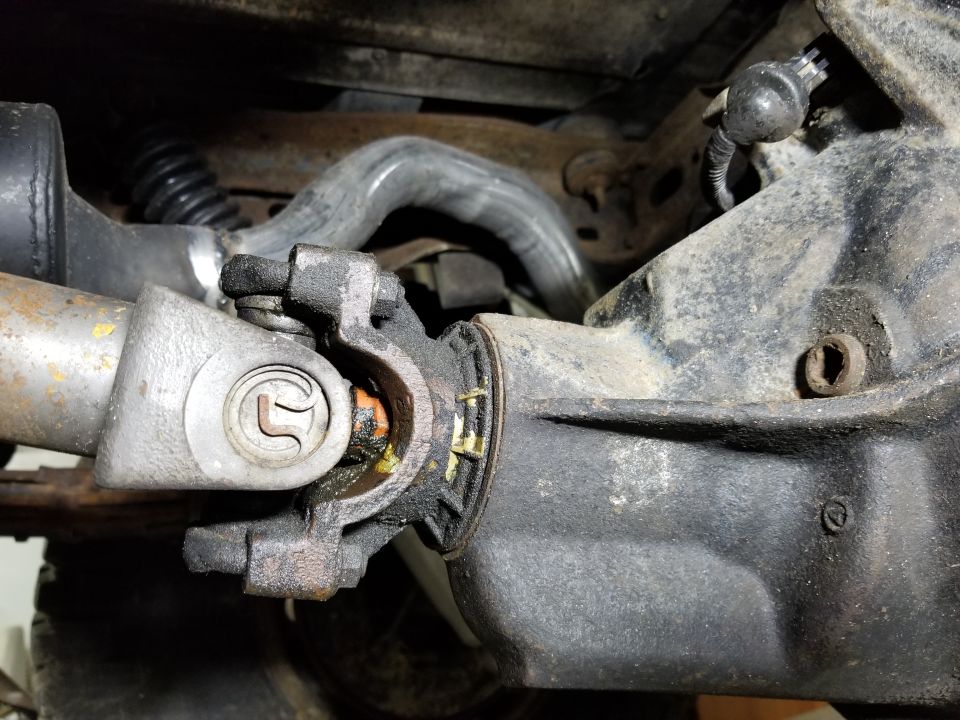 Part of the driveline clunk is the loose pinion nut.  All the U-joints seem to be tight. But there's also some slop in the t-case.