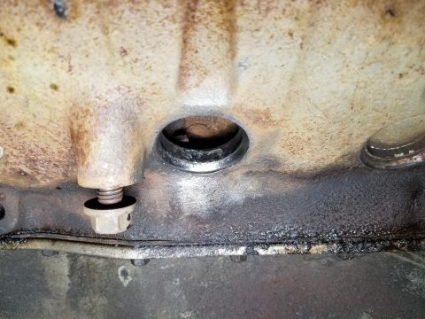 1996 Ford Bronco - Bore pitted, after washing sediment out of journal, & wirewheeling [url=https://www.supermotors.net/registry/media/559836] https://www.supe…