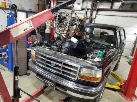 1996 Ford Bronco - Going in... Not that I needed to adjust it, but just because it's clean, I painted the timing marks white.