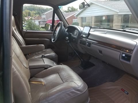 1994 Ford Bronco photo