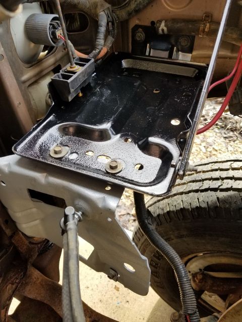 1993 Ford F-250 - While the engine was out of the way, I sandblasted & painted the battery tray, and galvanized its support.