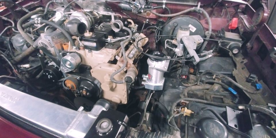 20200304 - Power steering reservoir is mounted.
