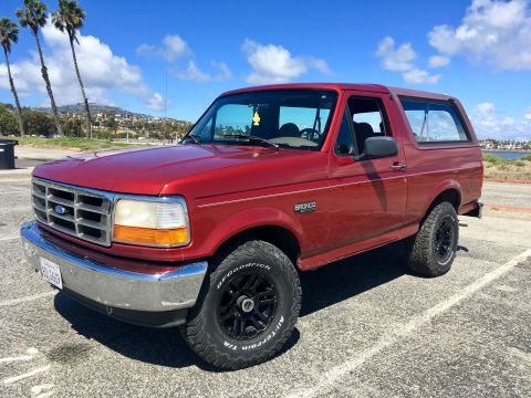 1996 Ford Bronco photo