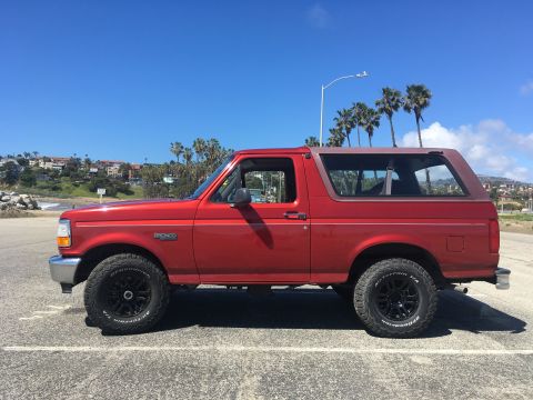 1996 Ford Bronco photo