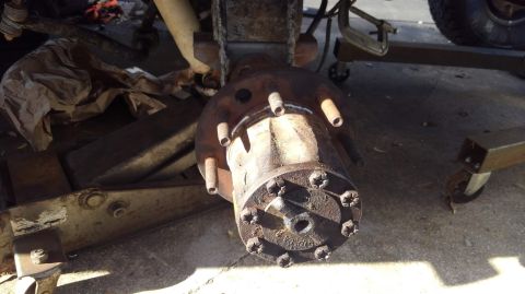 1996 Ford Bronco - to install this kit the drum brakes needs to be completely removed. this required removing the hub also to get the backing plate off. i alr…