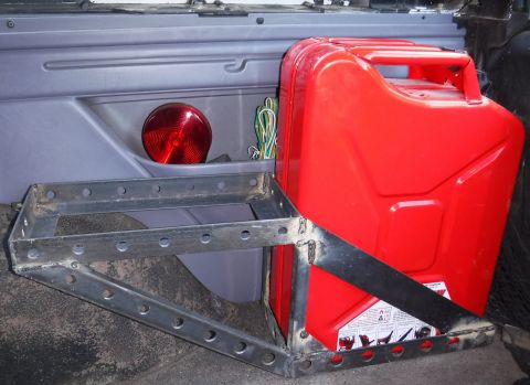 1992 Ford Bronco - Solid enough for the lower can, but still need a third upper mount (and anchor points) to stabilize an upper can.