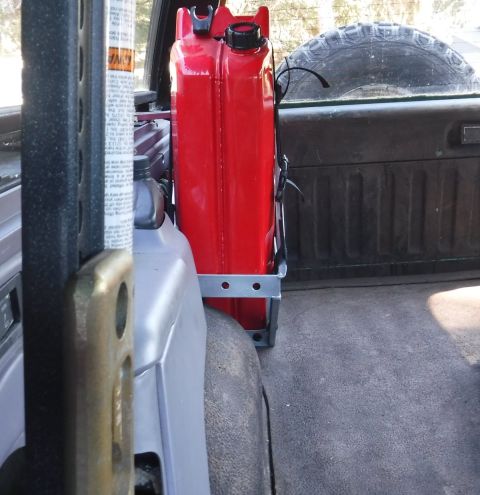 1992 Ford Bronco - Barely sticks out beyond the wheel well, making it almost entirely free space.