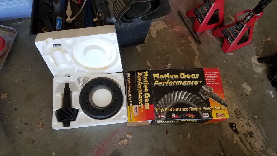 Motive Gear Performance ring and pinion gears in packaging and box
