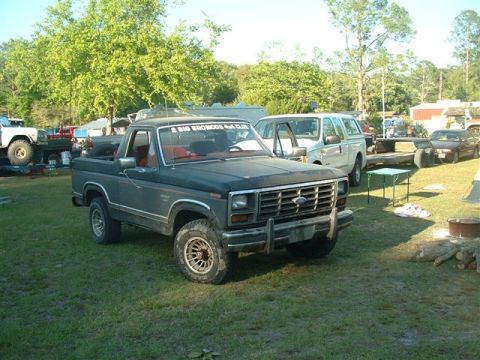 1986 Ford Bronco - Back to camp, nothing broken all weekend