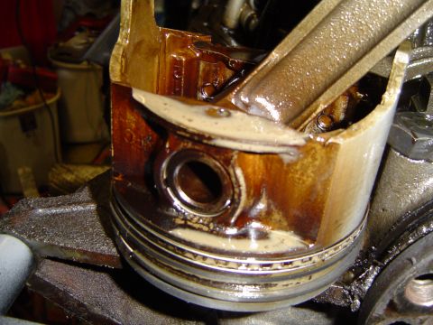 1993 Jeep Grand Cherokee - Other than milky oil, #5 looks fine