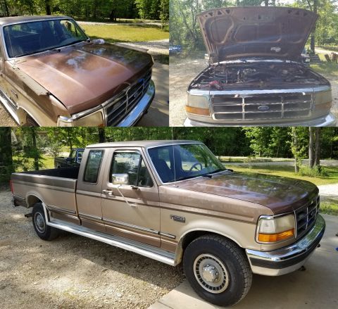 1993 Ford F-250 - I installed the hood alone by placing pads on the fenders & wiper valance, and carefully setting the hood between the fenders. Then I propp…