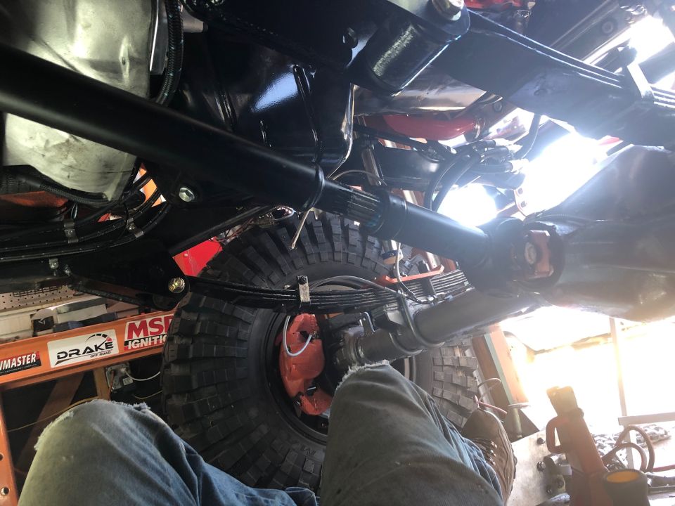 1992 Jeep Wrangler undercarriage showing leaf springs, driveshaft, and differential