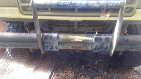 1988 Ford Bronco - i decided that those pieces i cut off would be great for mounting the plate to the round bumper. i welded them everywhere i could including…