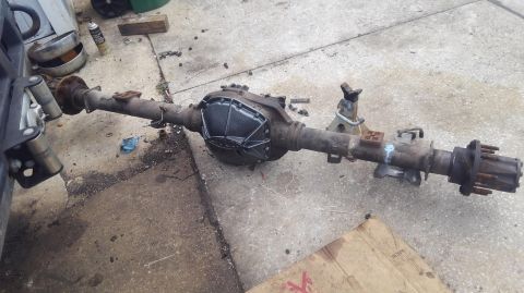 1988 Ford Bronco - because it is a dedicated mud truck, i bought a Solid nodular iron diff cover. i decided because it is a mud truck, the massive dually drum…