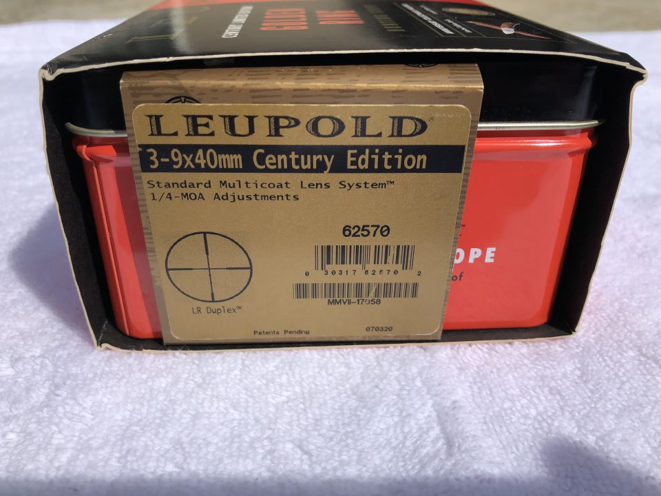 Leupold 3-9x40mm Century Edition scope box with LR Duplex reticle diagram and barcode