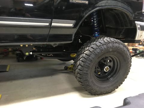 1987 Ford Bronco - Measuring full droop on the front for limiting straps.