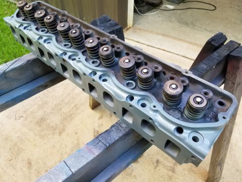 1995 Ford F-150 - After a bath in the solvent tank, I dried & sandblasted the head before painting its exterior surfaces. I want it to be clean for the machi…